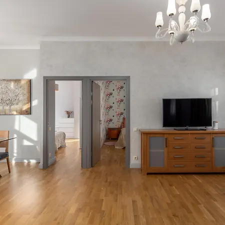 Heart, Space, Loft View, Free Parking * Riga