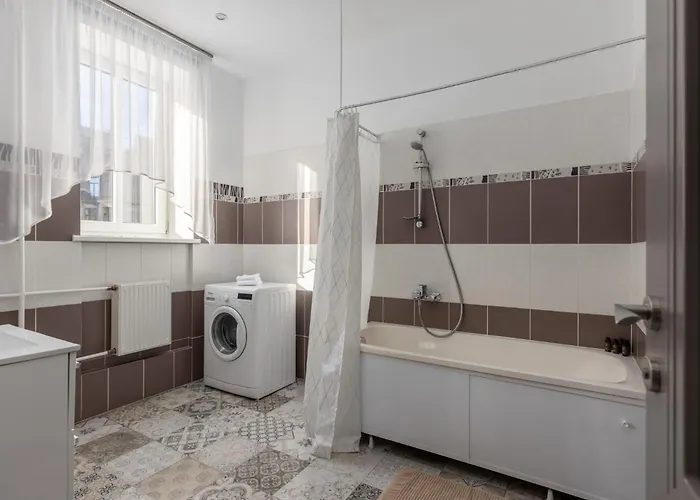 Heart, Space, Loft View, Free Parking Apartment Riga