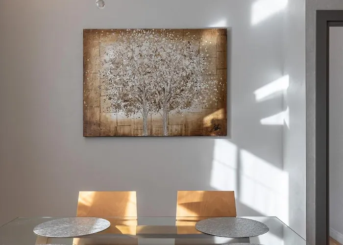 Heart, Space, Loft View, Free Parking *