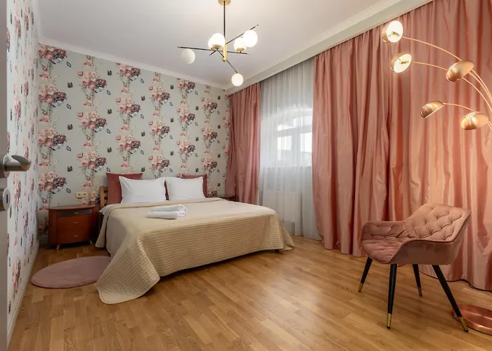 Heart, Space, Loft View, Free Parking * Riga