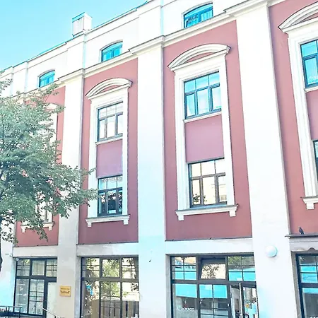 Heart, Space, Loft View, Free Parking *